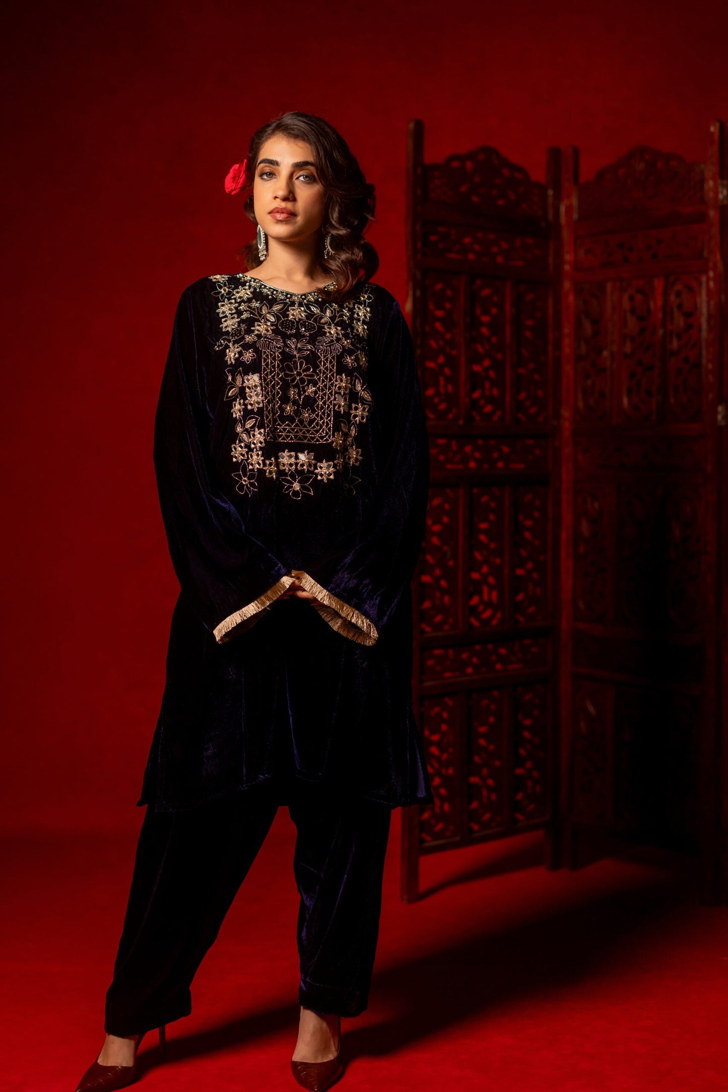 Navy Blue Silk Velvet Hand Embroidered Kurta Set.
